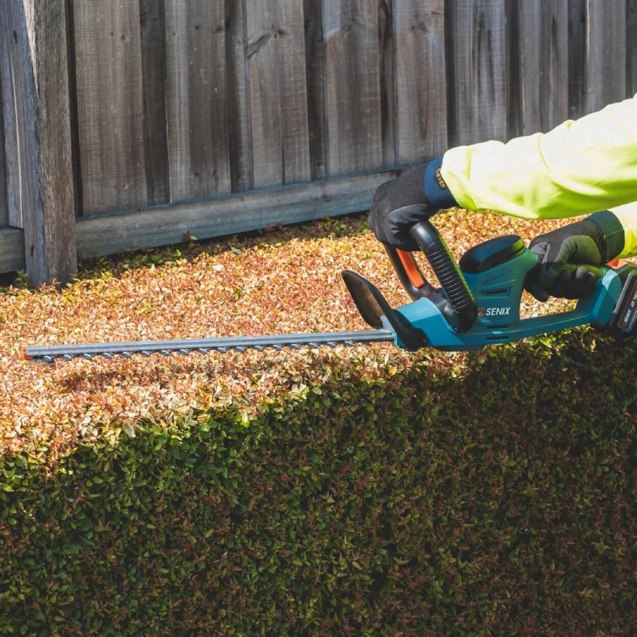Senix Tools Senix X2 18V 47cm (18") Hedge Trimmer Skin 