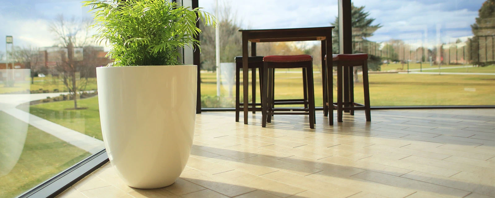 Round Planters