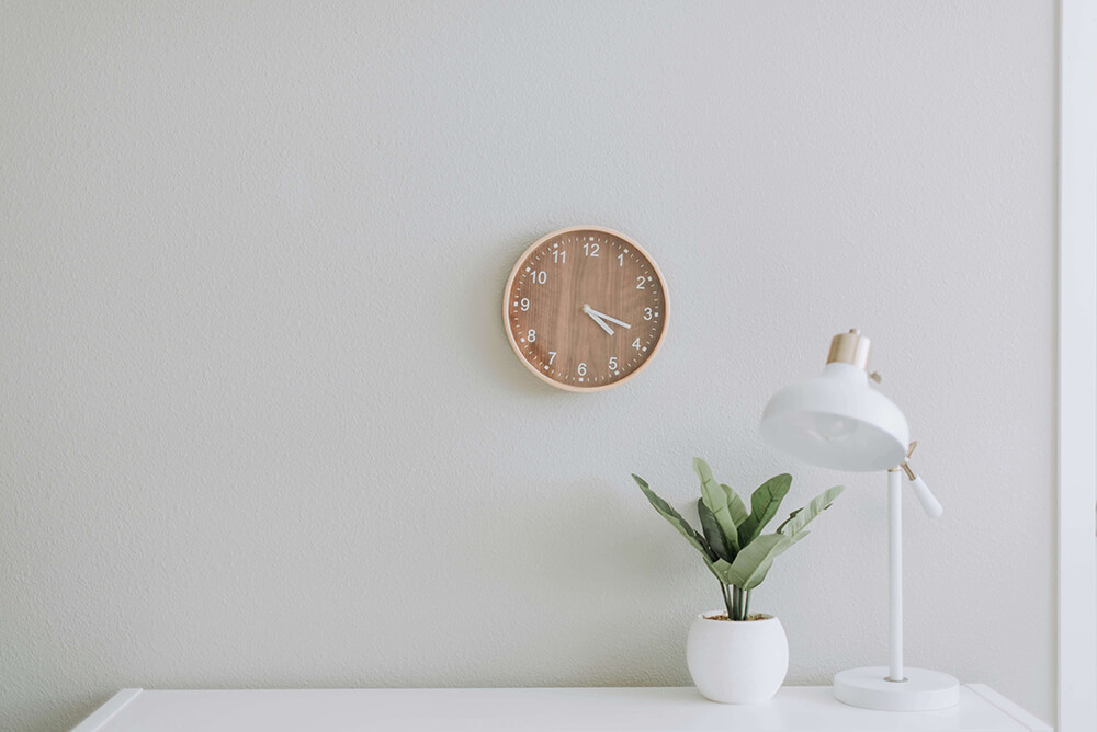 Tips to Keep Plants Thriving in the Windowless Workspace