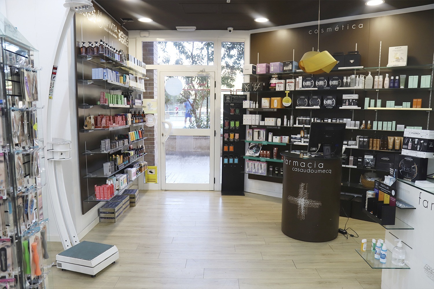 imagen 4 farmacia casa doumecq