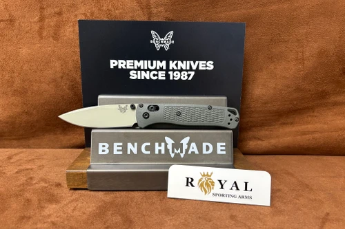 Benchmade 535TN-11 Bugout® AXIS® Folding Knife | S30V Drop-Point | Dark Olive Grivory®