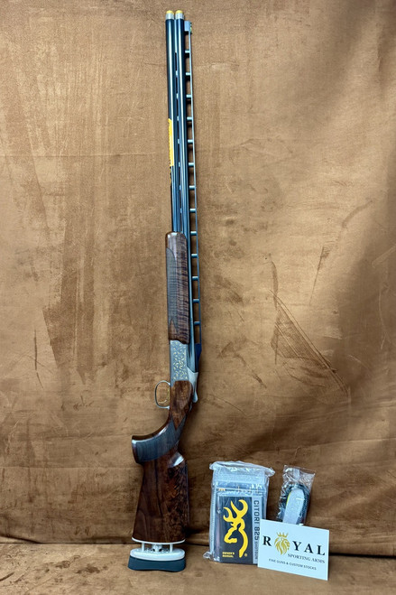 Browning 825 Golden Clays Trap Fully Adjustable Stock 12GA 32" | 26070021