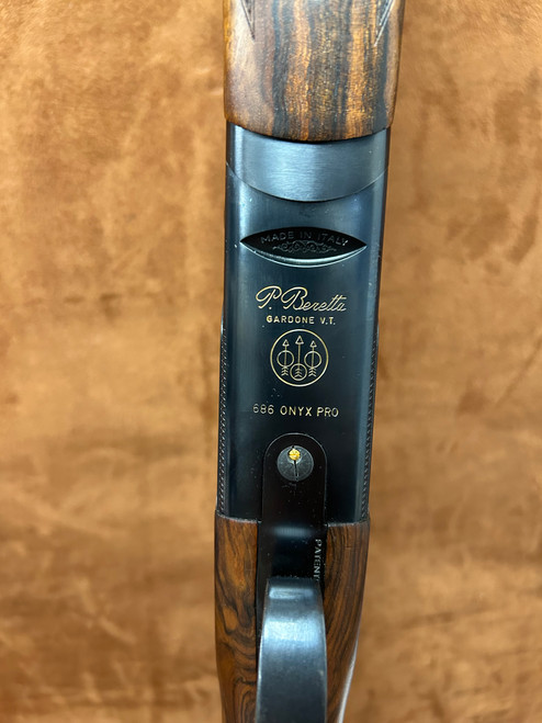 Beretta 686 Onyx Trap Exhibition Wood 12GA 32
