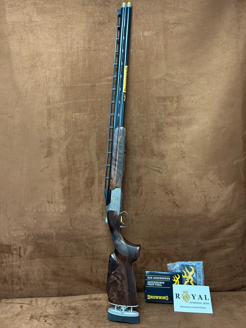 Browning 825 Golden Clays Adjustable Comb and Gracoil Trap 12GA 32" | 26090002