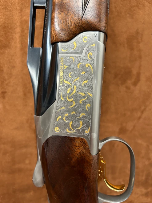 Browning 825 Golden Clays Adjustable Comb and Gracoil Trap 12GA 32" | 26090002