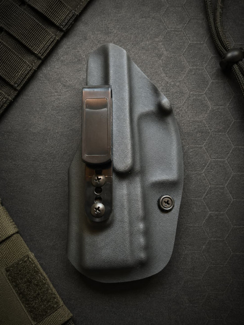 DEEP CONCEALMENT. ALL-DAY COMFORT.