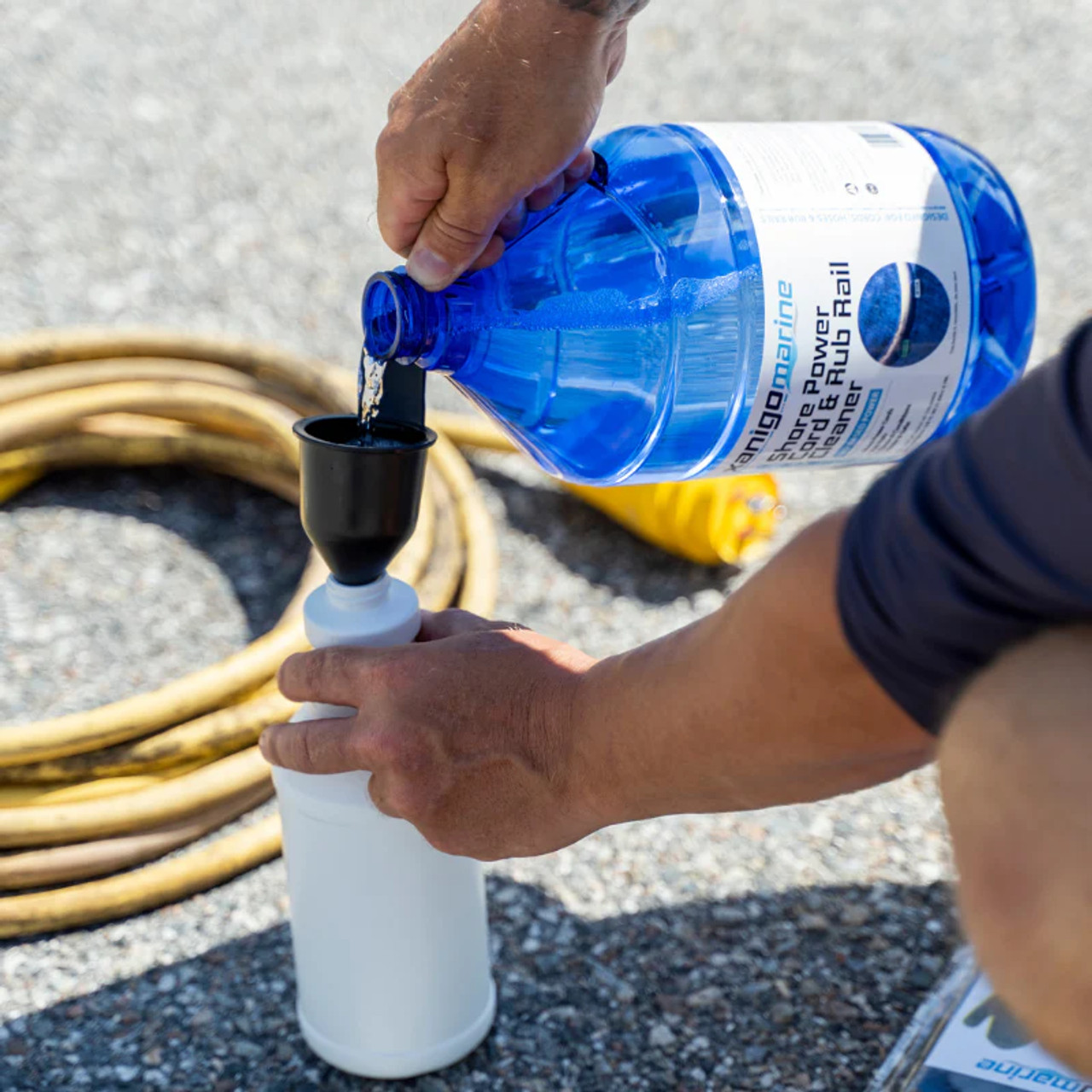 Xanigo Marine Shore Power Cord & Rub Rail Cleaner w/Glove - 1 Gallon
