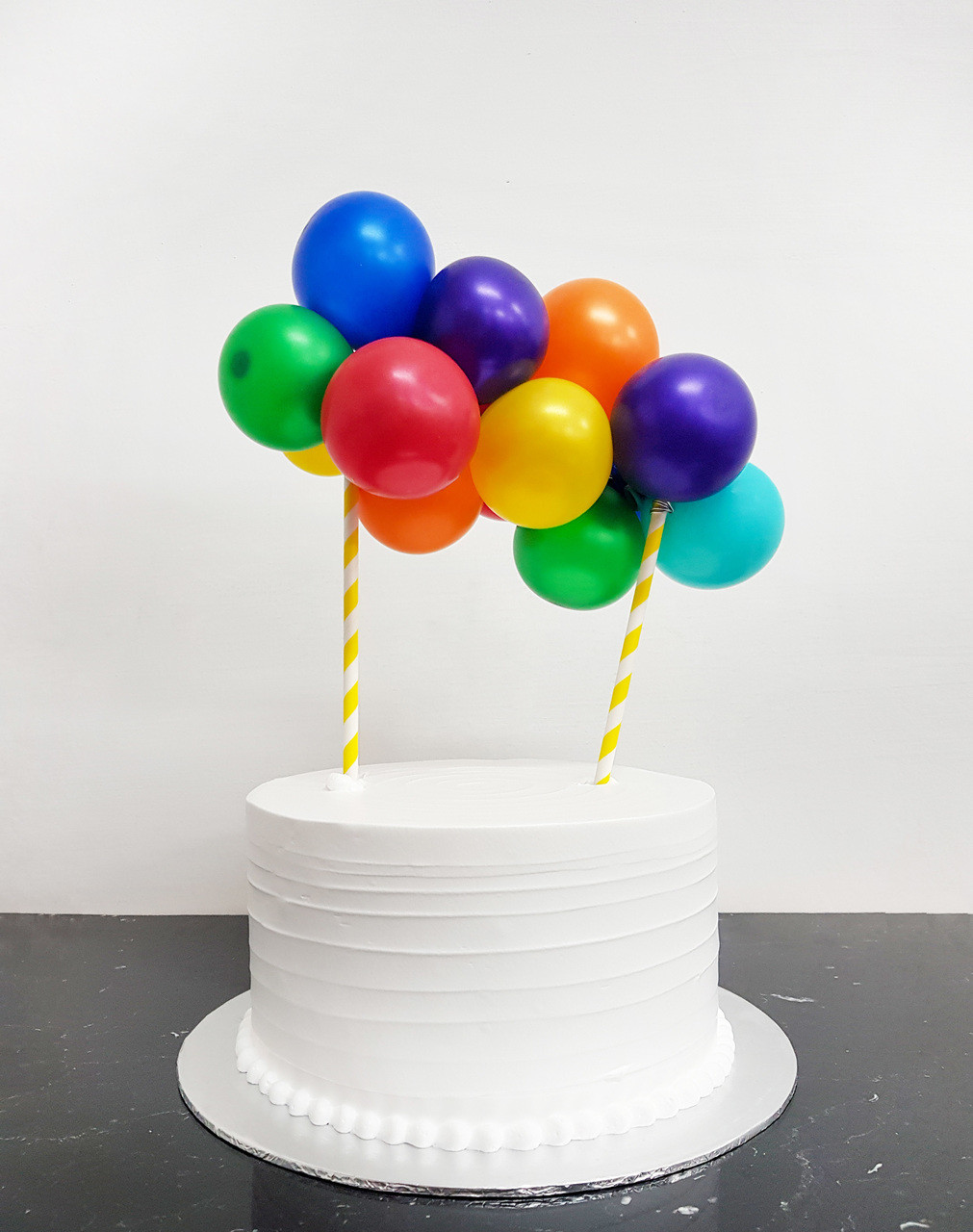 Balloon Garland Cake Topper Tutorial | Tikkido.com