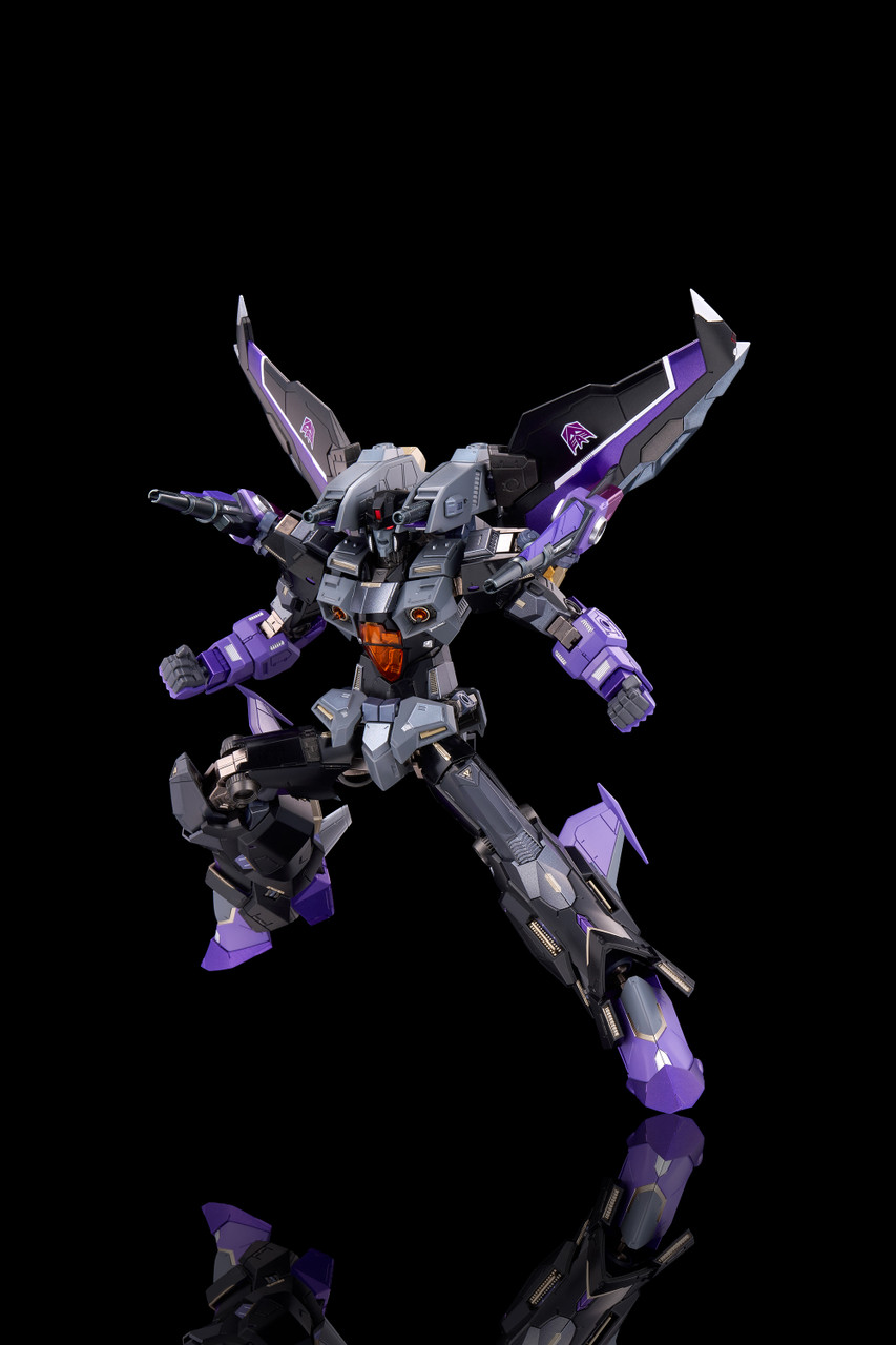Kuro Kara Kuro Skywarp (D4 Exclusive Version)