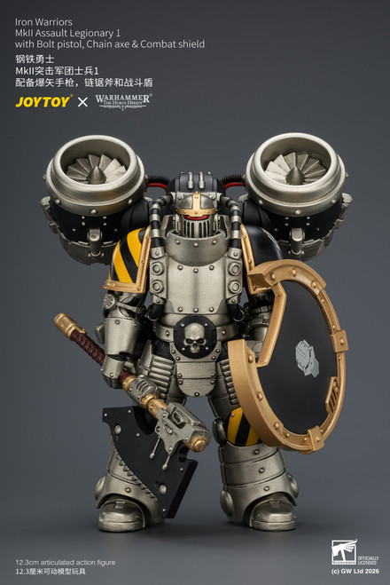 Iron Warriors MkII Assault Legionary 1 with Bolt pistol, Chain axe & Combat shield