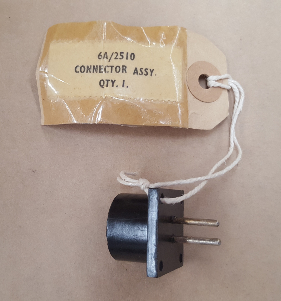 6A/2510,  Connector assy