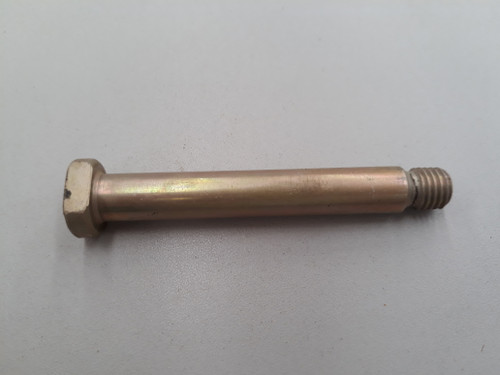 RD4W132 Bolt
