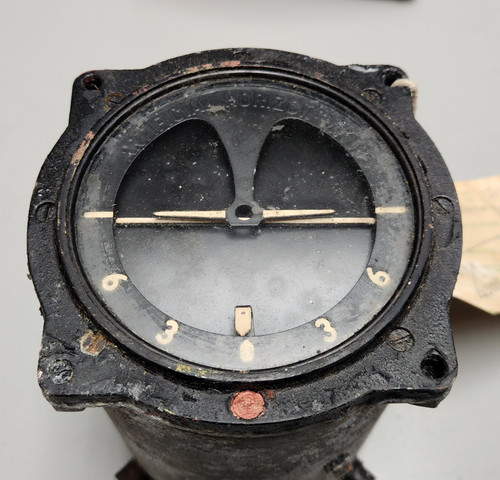 6A/1519 Artificial Horizon