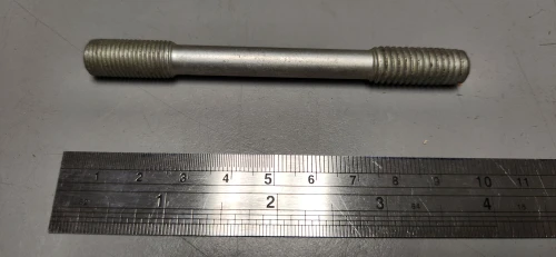 453039P3, Stud