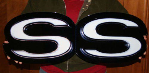 1Pc 1971 1972 Super Sports SS Front Grille Emblem Badge w/ Retainers White