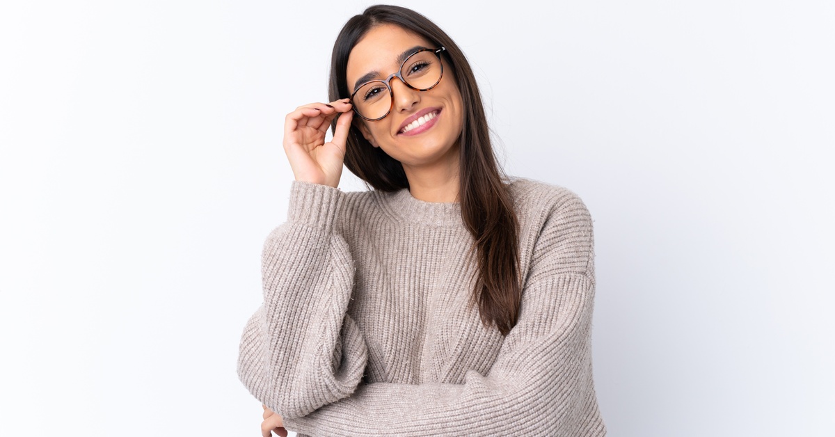 How To Choose the Right Reading Glasses Without Overspending