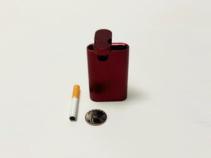 3." RED METAL DUGOUT WITH TWIST LID AND 2.5" SHORT CIGARETTE BAT