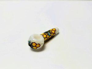 5IN 3-D HAND PIPE WITH BEE AND HONEYCOMB