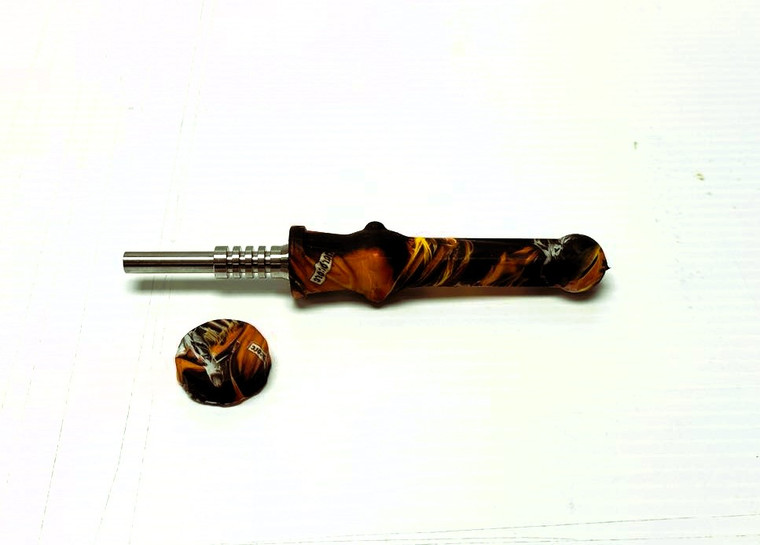 SILICONE TOBACCO COLLECTOR STRAW WITH 14mm TITANIUM TIP, 6in LONG. STYLE 7