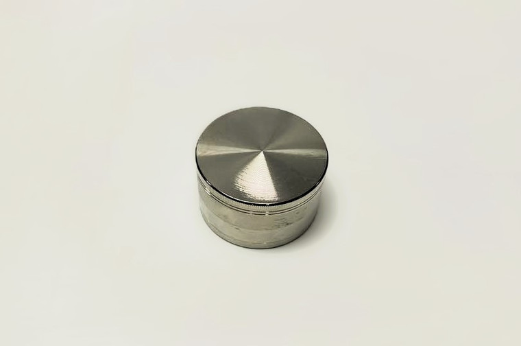 3.in DIA XLARGE 4pc METAL GRINDER. HEAVY DUTY, HIGH QUAILITY. SILVER COLOR