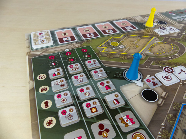 Maldito Games - The Gallerist