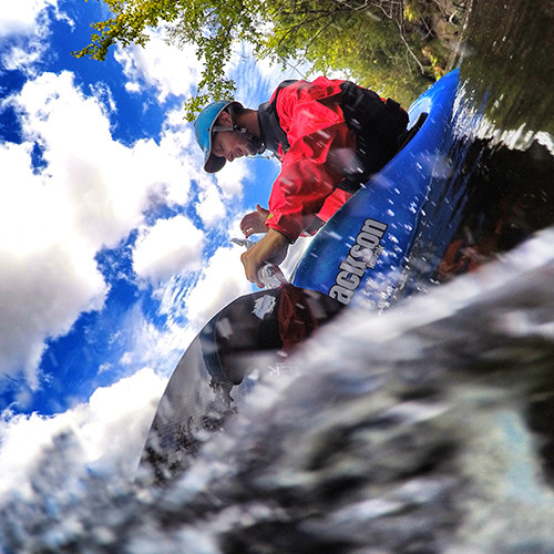 Yak Taurus Whitewater PFD_lifestyle_1