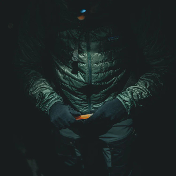 Lifesystems 15H Light Sticks Lifestyle_1