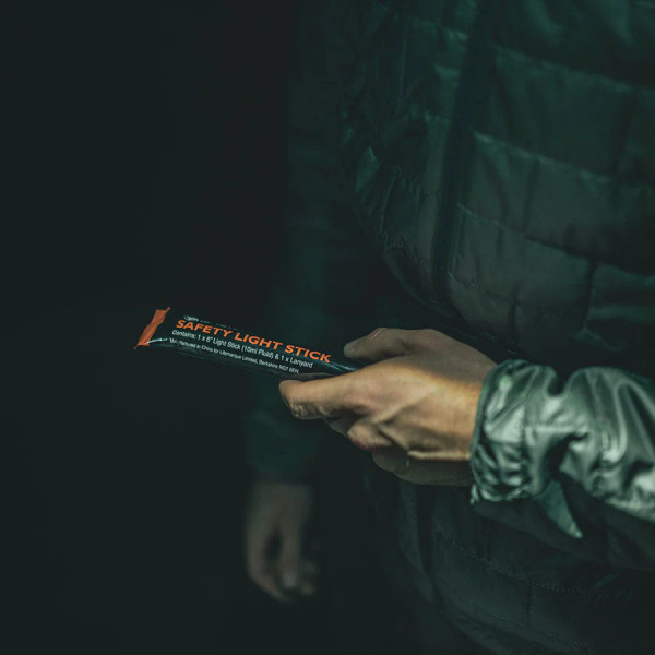 Lifesystems 15H Light Sticks Lifestyle_2