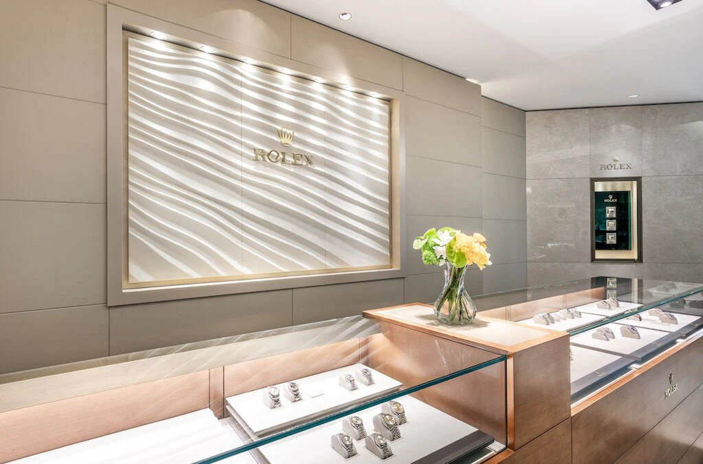 Lux Bond & Green Rolex Showroom