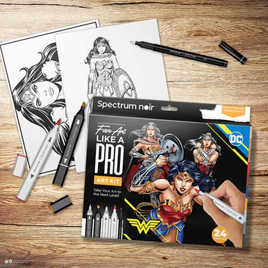 Wonder Woman Heroes & Villains Pro Fan Art Colouring Kit (1)