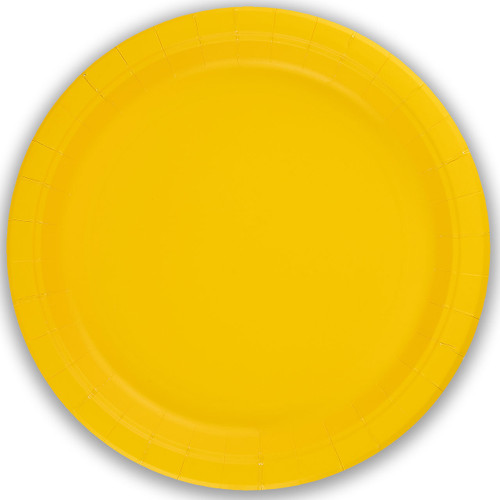 A pack of 8 Yellow Paper Plates, manufactured by Oaktree.