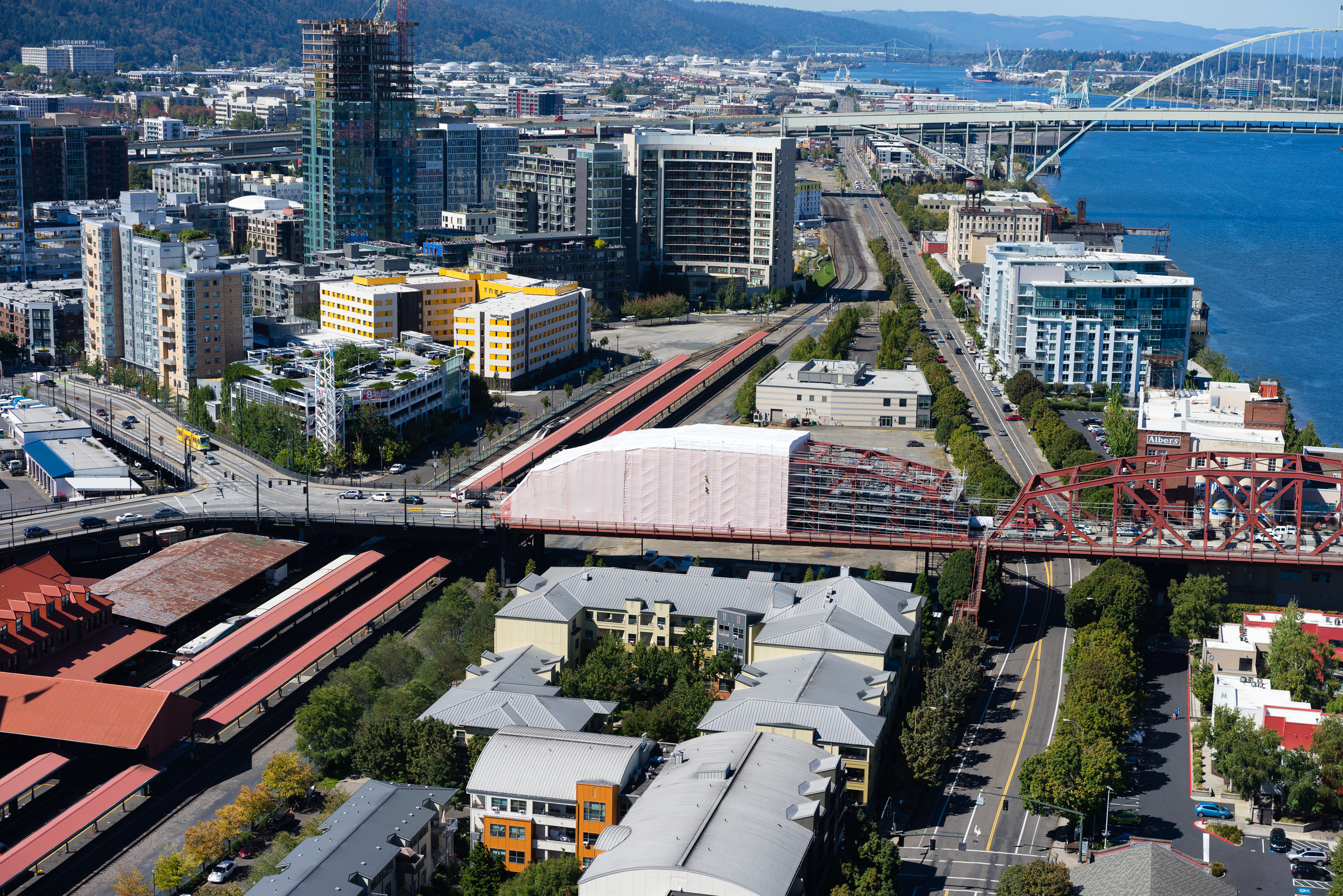 Shrink Wrap Containment for Bridges & Infrastructure Projects