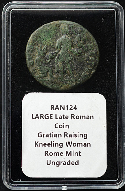 Roman Empire – Gratian (AD 367–383) Large Bronze Coin – Emperor Raising a Kneeling Woman Rome Mint