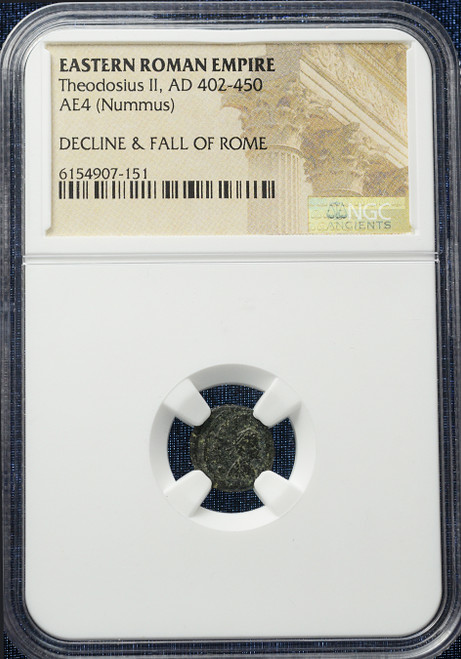 Theodosius II (AD 402–450) Eastern Roman Empire AE4 Nummus
