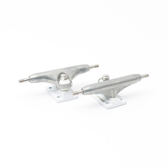 Dynamic Trucks - 32mm Raw Hangar/White Base Special Edition V2