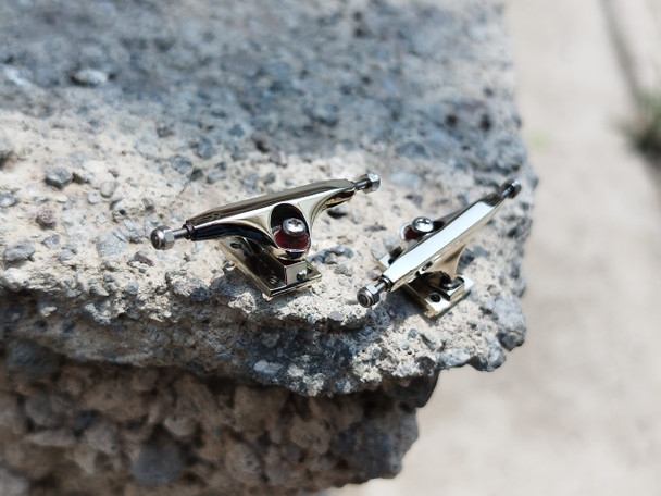 Kraken Trucks - 32mm - Silver