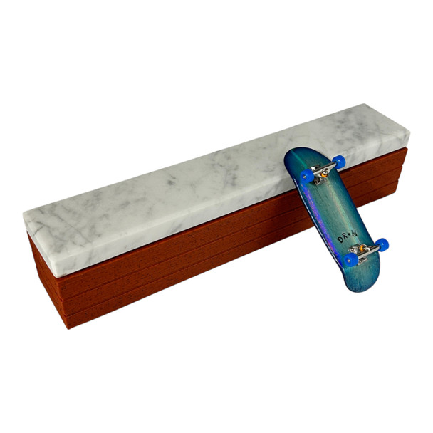6Skates Marble Ledge w/ Storage
