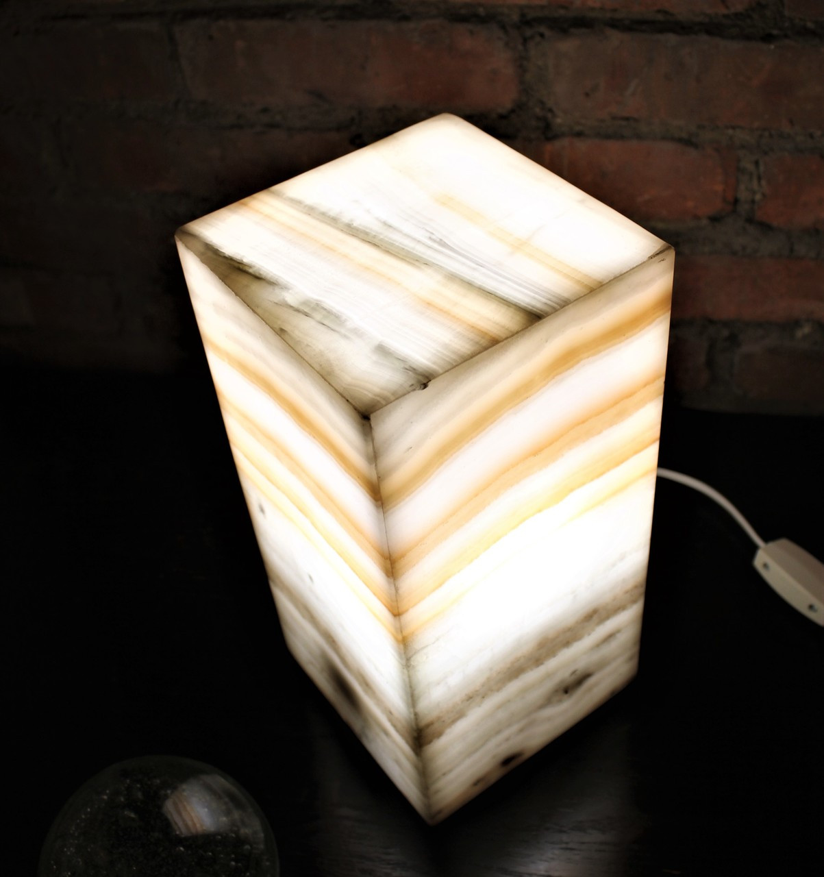 white onyx table lamp