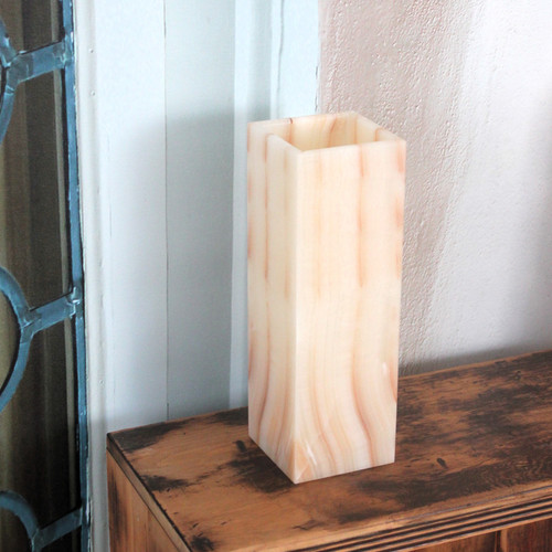 Cream-white Onyx table lamp, 12" - Beautiful golden veins