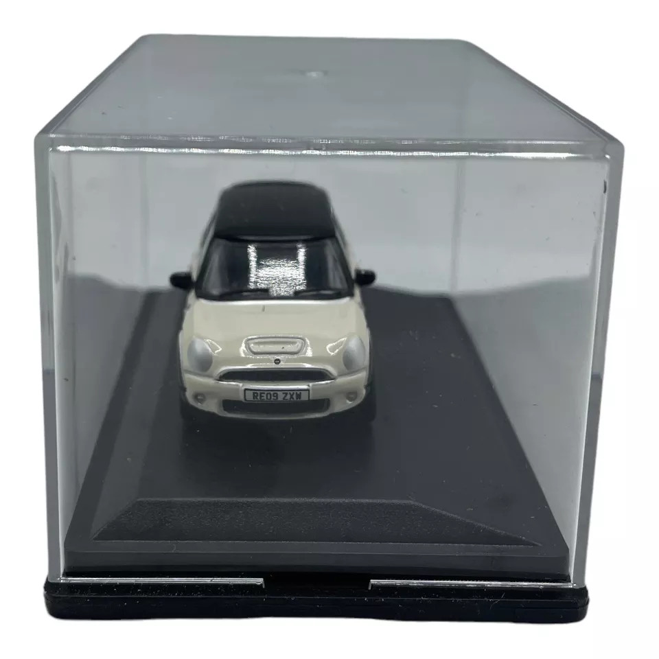 Pepper White R56 Hatchback Diecast Model - Way Motor Works