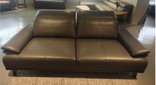 Hommage Premium Sofa -VE 3001R