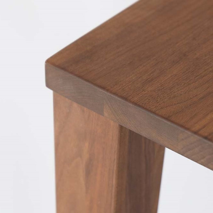 SHIRAKAWA PLATZ  Table