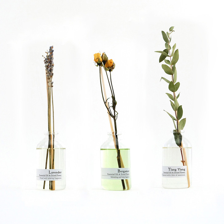 SHESAY Essential Oil Diffuser and Dried Flower Set