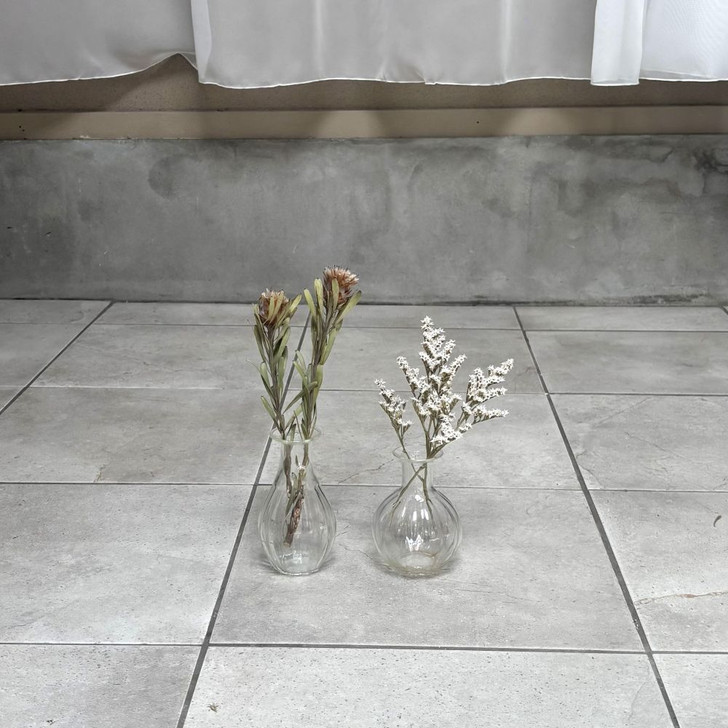 SHESAY Crown Glass Wise Line Flower Vase Fig