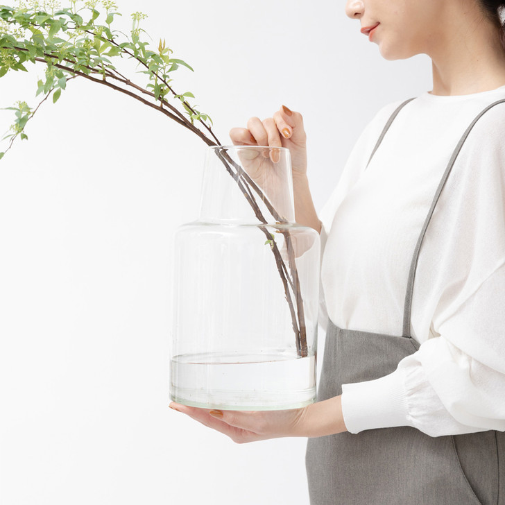 SHESAY Large Crown Glass Flower Vase Locate