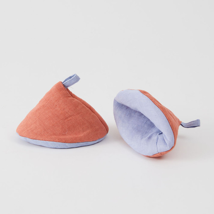 SHESAY Layered Linen Cone Holder, Set of 2