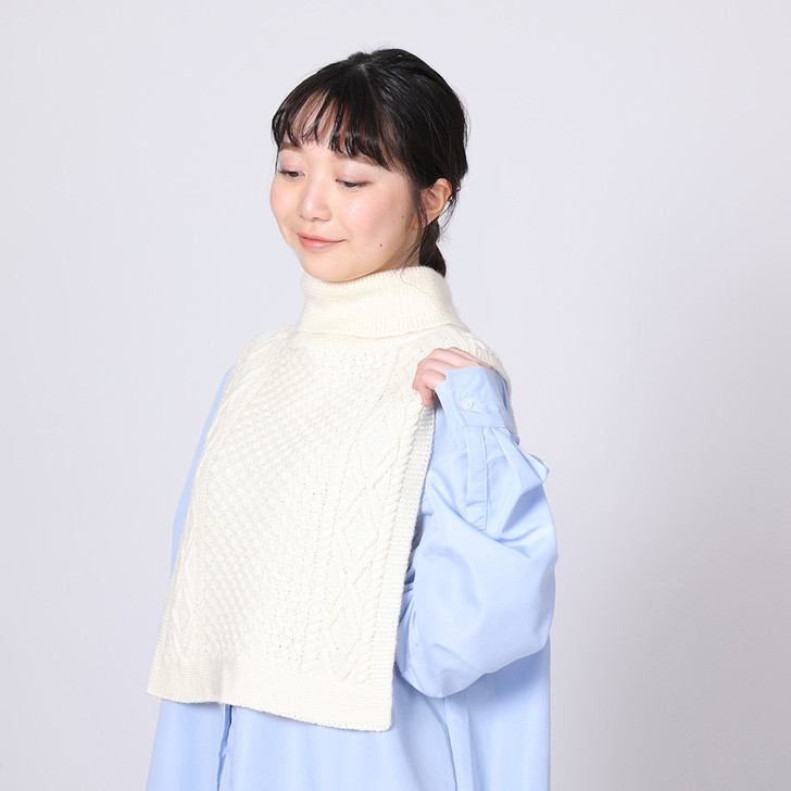 SHESAY Aran Pattern Turtleneck Cape