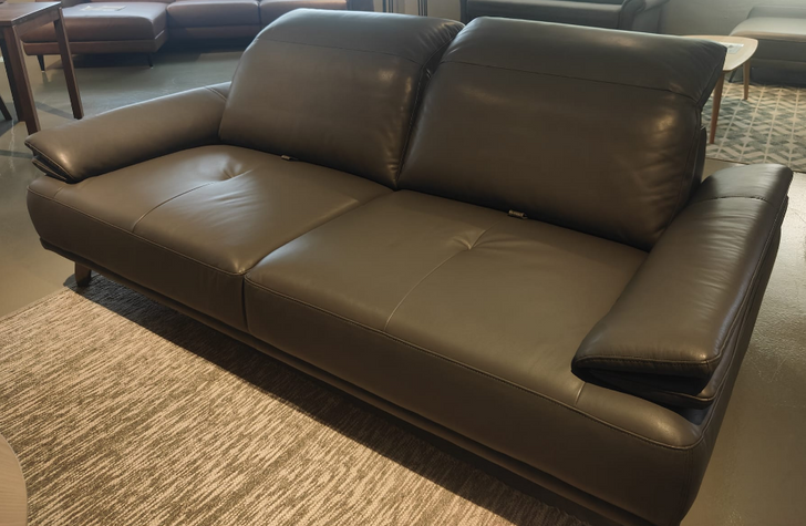 Hommage Premium Sofa -VE 3001R