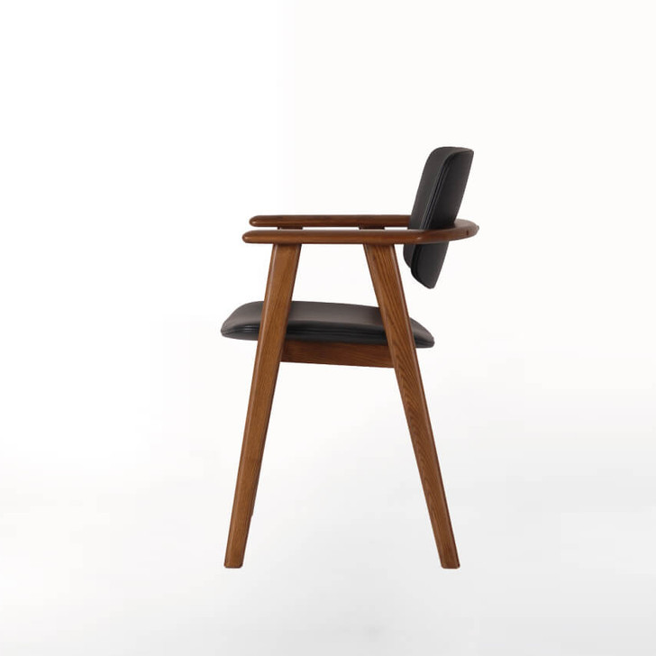 CH113 Fin Chair 01