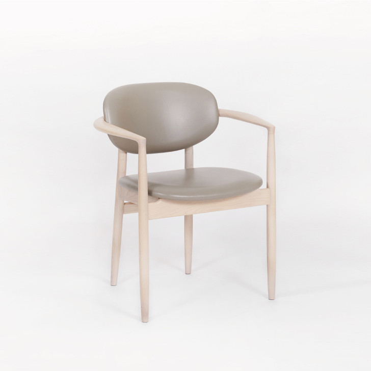 CH120 ATLAS CHAIR 01